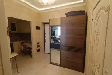 Aylıq Kirayə Yeni Tikili Elmler Akademiyasıda