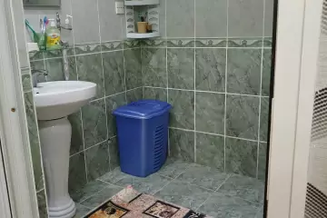 Satılır Köhnə Tikili Bakıxanovda