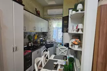 Satılır Həyət Evi Bakıda