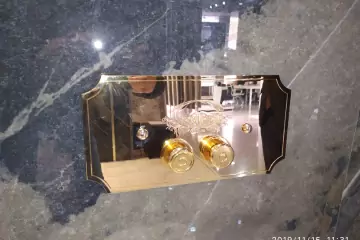 Satılır Yeni Tikili Elmler Akademiyasıda