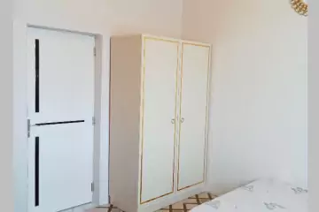 Satılır Bağ Evi Binədə
