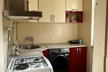 Aylıq Kirayə Köhnə Tikili 3-cü Mikrorayonda