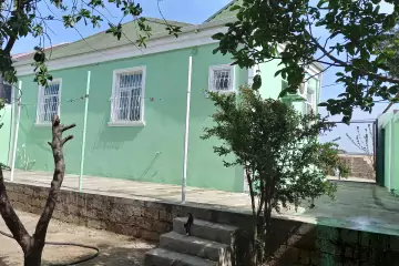 Satılır Həyət Evi Savalan Qəsəbəsida