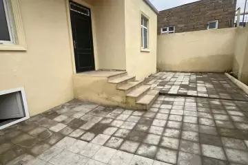 Satılır Həyət Evi Bakıda