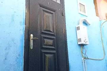Satılır Bağ Evi Binədə