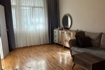Aylıq Kirayə Köhnə Tikili 3-cü Mikrorayonda