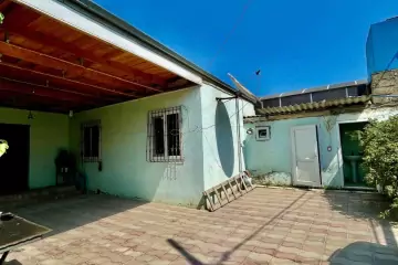 Satılır Həyət Evi Buzovnada