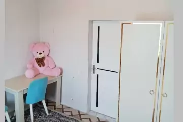Satılır Bağ Evi Binədə