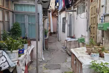 Satılır Köhnə Tikili Nəsimi Bazarında