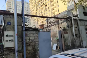 Satılır Köhnə Tikili Nəsimi Bazarında