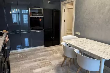 Satılır Yeni Tikili 7-ci Mikrorayonda