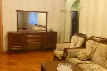 Aylıq Kirayə Yeni Tikili Heydər əliyev Mərkəzində