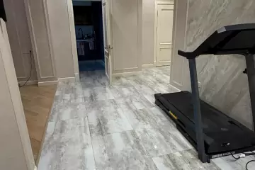 Satılır Yeni Tikili 7-ci Mikrorayonda