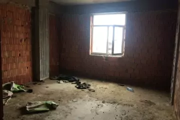 Satılır Yeni Tikili Masazırda