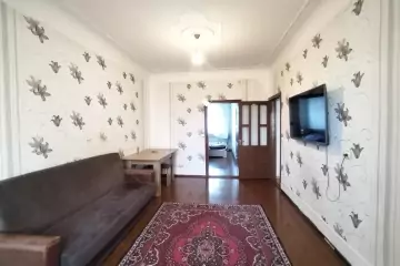Satılır Köhnə Tikili İzmir Parkı
