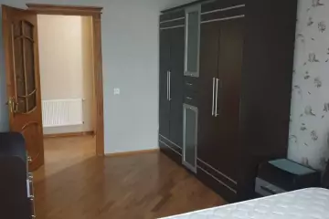 Aylıq Kirayə Yeni Tikili Elmler Akademiyasıda