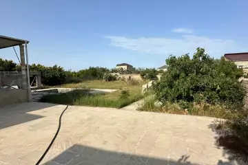 Satılır Həyət Evi Buzovnada