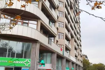 Satılır Yeni Tikili Elmler Akademiyasıda
