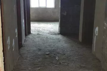 Satılır Yeni Tikili Elmler Akademiyasıda