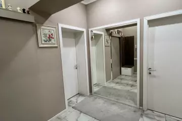 Satılır Yeni Tikili 8-ci Kilometrdə