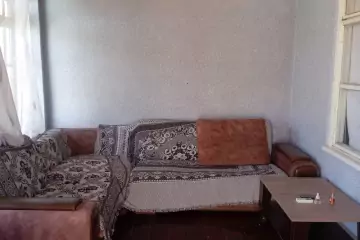 Satılır Həyət Evi şüvəlanda