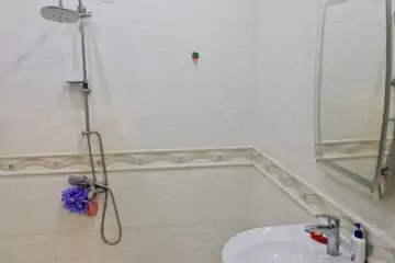 Satılır Yeni Tikili Elmler Akademiyasıda
