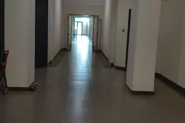 Satılır Yeni Tikili Elmler Akademiyasıda