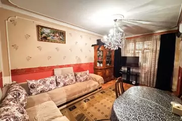 Satılır Köhnə Tikili 7-ci Mikrorayonda