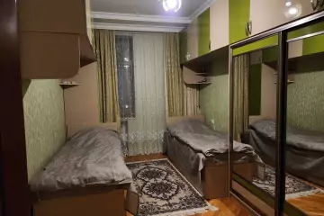 Satılır Yeni Tikili Elmler Akademiyasıda