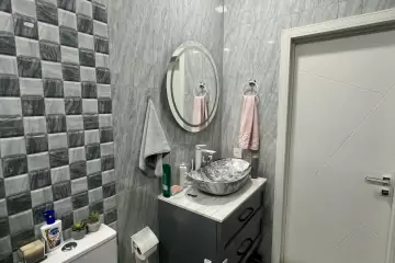Satılır Yeni Tikili 8-ci Kilometrdə