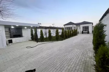 Satılır Həyət Evi Buzovnada