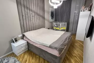 Satılır Yeni Tikili 8-ci Kilometrdə