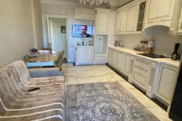 Satılır Yeni Tikili Yasamalda