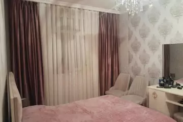 Satılır Həyət Evi Badamdarda
