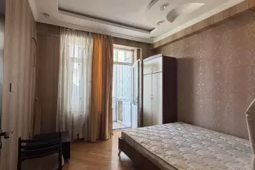 Satılır Köhnə Tikili Yeni Yasamalda