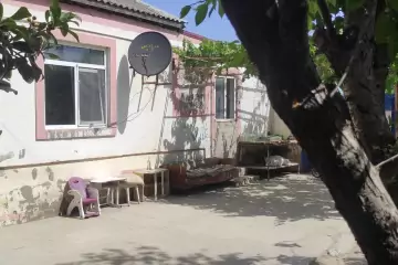 Satılır Həyət Evi Savalan Qəsəbəsida