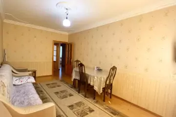 Satılır Köhnə Tikili Biləcəridə