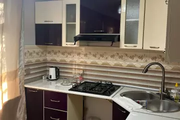 Satılır Köhnə Tikili Hövsanda