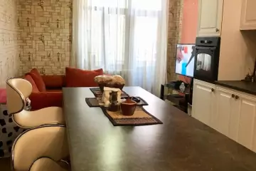 Satılır Yeni Tikili Nəsimi Bazarında