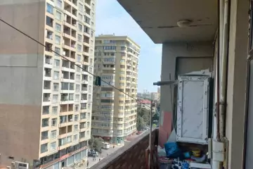 Satılır Yeni Tikili 3-cü Mikrorayonda