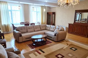 Aylıq Kirayə Yeni Tikili Beşmərtəbədə