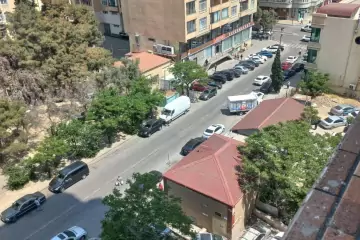 Satılır Yeni Tikili 3-cü Mikrorayonda