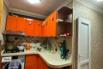 Satılır Köhnə Tikili Biləcəridə