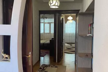 Satılır Köhnə Tikili Heydər əliyev Parkıda