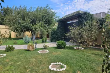 Satılır Həyət Evi Buzovnada