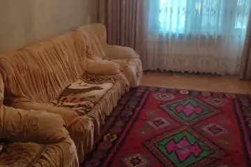 Satılır Köhnə Tikili Biləcəridə