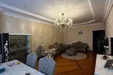 Satılır Yeni Tikili 6-cı Mikrorayonda