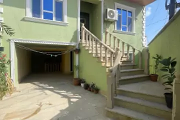 Satılır Həyət Evi Binəqədidə