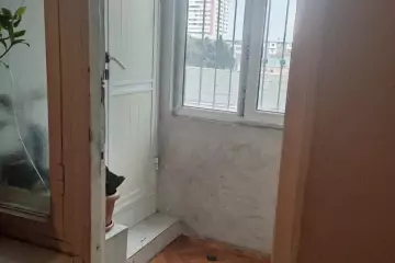Satılır Köhnə Tikili Biləcəridə