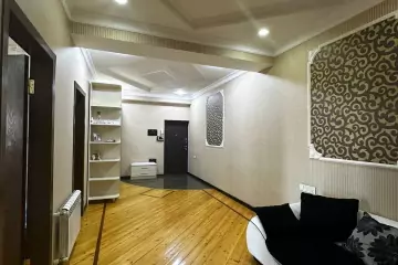 Satılır Yeni Tikili 6-cı Mikrorayonda 
